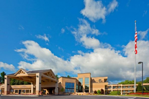 Holiday Inn Resort Lake George by IHG